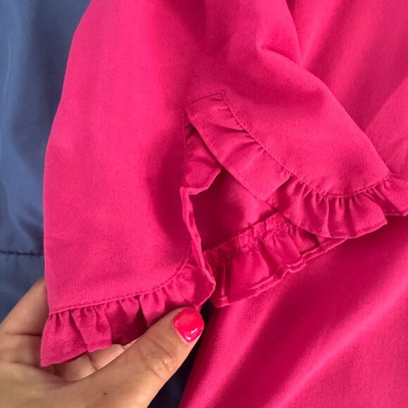 🔥 4 for $20 DEAL 🔥Van Heusen Pink Blouse - Size M - Picture 4 of 8